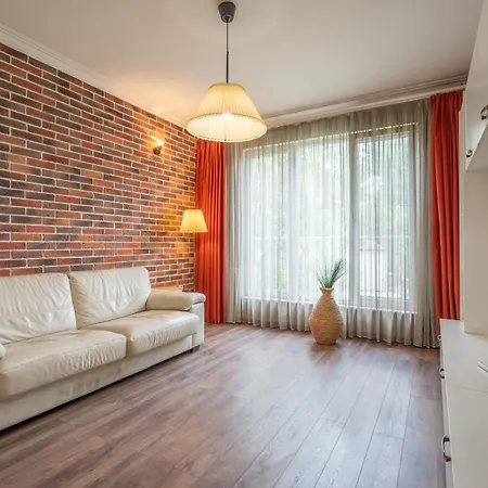 The Right Choice 19 Sofía