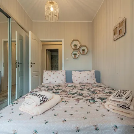 The Right Choice 19 * Sofia