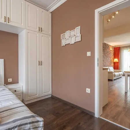 Apartment The Right Choice 19